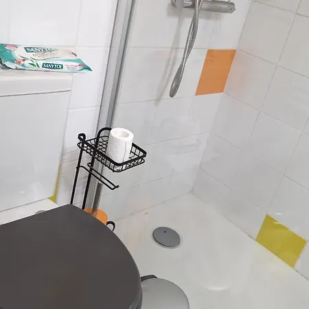 - T1 Bis - 5mn A Pied De La - Linge Non Fourni Le Pouliguen