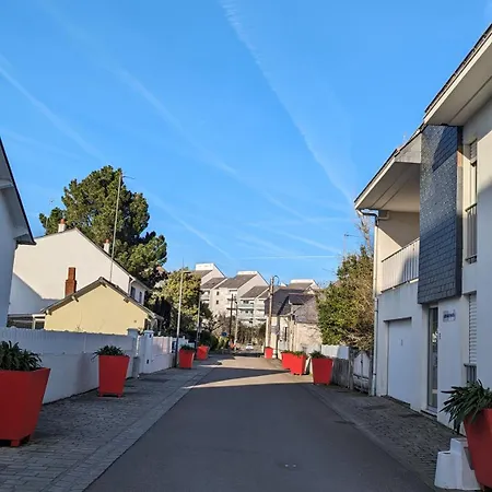 - T1 Bis - 5mn A Pied De La - Linge Non Fourni Ле-Пулиген